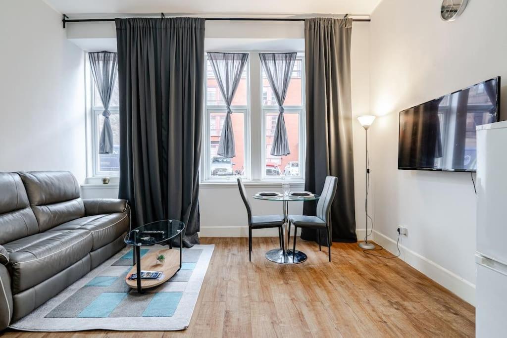 Appartement Stunning Ground Floor Flat In Southside. à Glasgow Extérieur photo