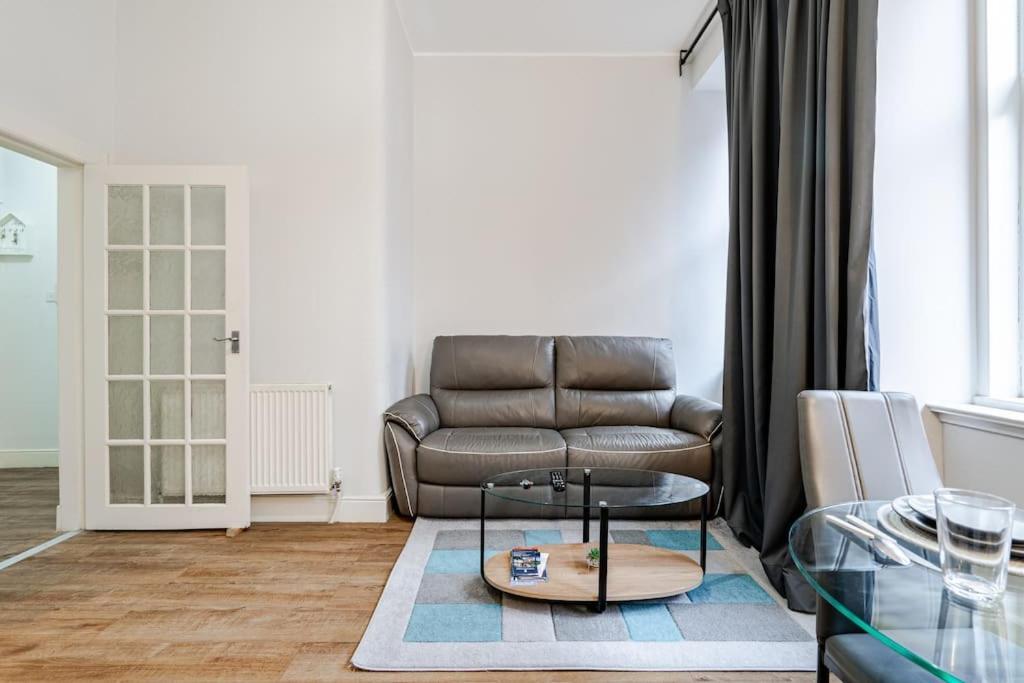Appartement Stunning Ground Floor Flat In Southside. à Glasgow Extérieur photo
